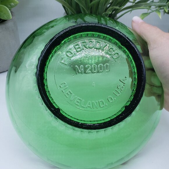 E.O. Brody M2000 Vintage Green Scalloped Pedestal Bowl or Candy Dish - Picture 5 of 11